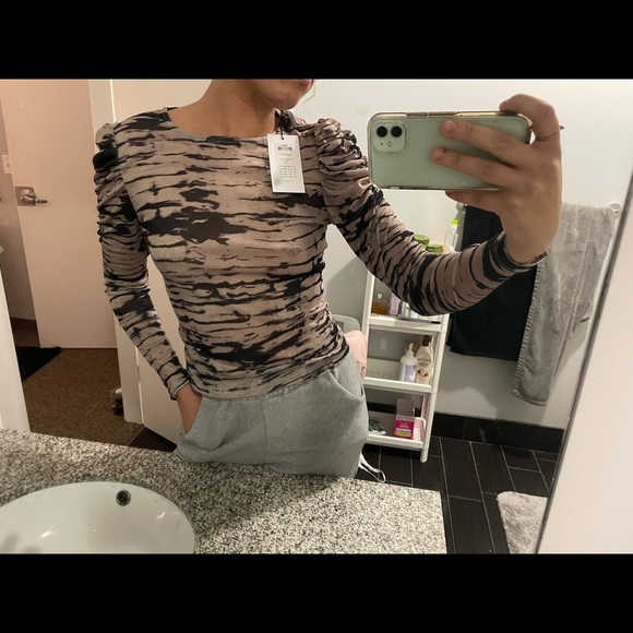 ASOS mesh top with puff sleeves and high neck in tie-dye! - Picture 4 of 4